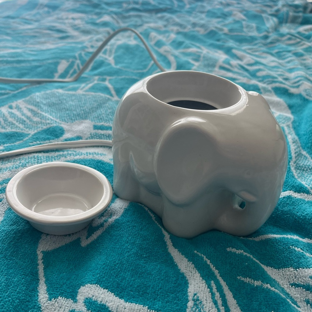 Elephant Shaped Wax Warmer